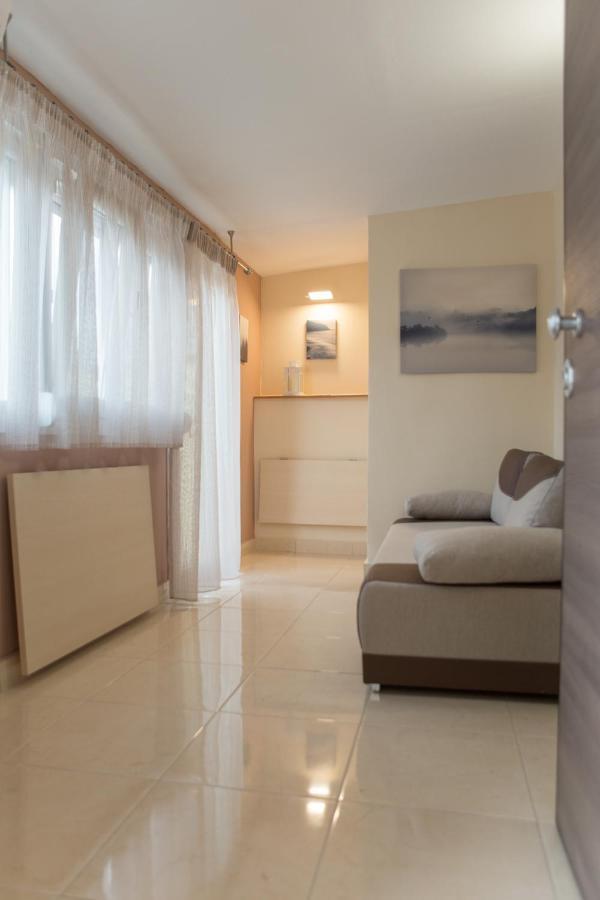 Kosmos Service Apartment Modern Spirit City Center With Additional Cost Parking Thessaloniki Exterior foto